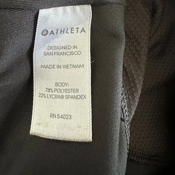 Athleta Black Women’s Yoga Athletic Leggings Cut out Pattern on Legs Size Small - Picture 7 of 8